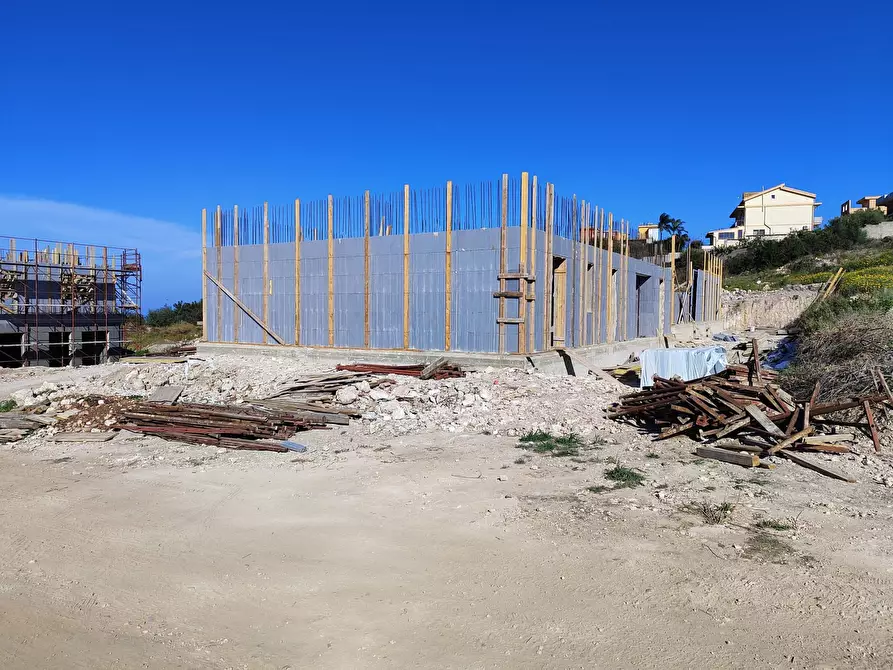 Immagine 21 di Casa bifamiliare in vendita  a Siracusa