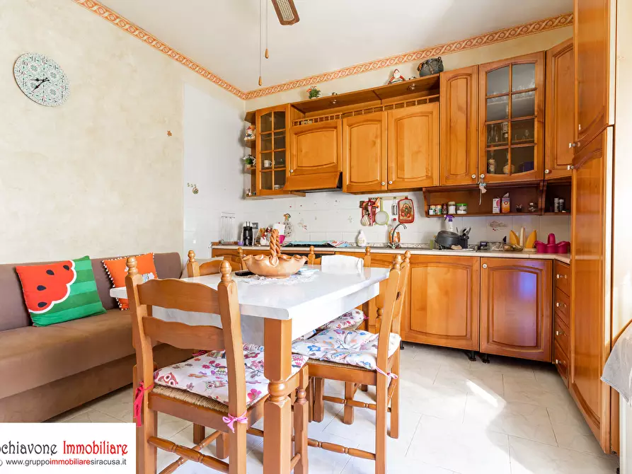 Immagine 12 di Villa in vendita  a Siracusa