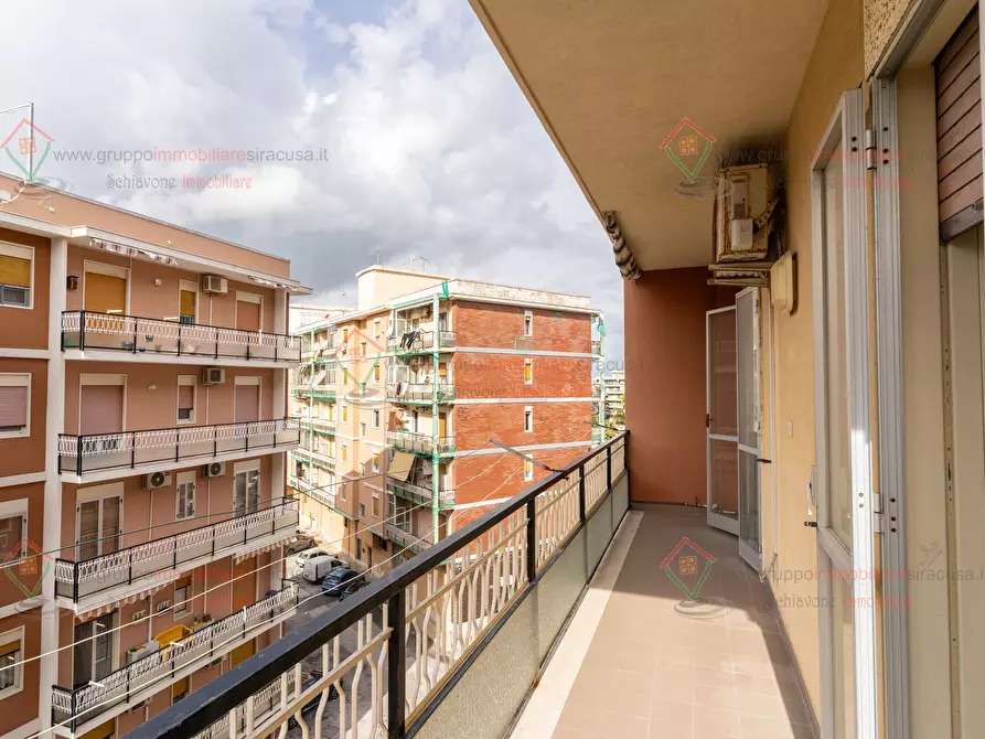 Immagine 24 di Pentalocale in vendita  a Siracusa