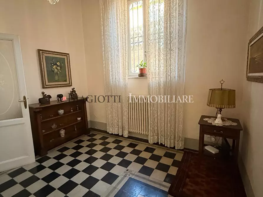 Immagine 8 di Porzione di casa in vendita  a Livorno