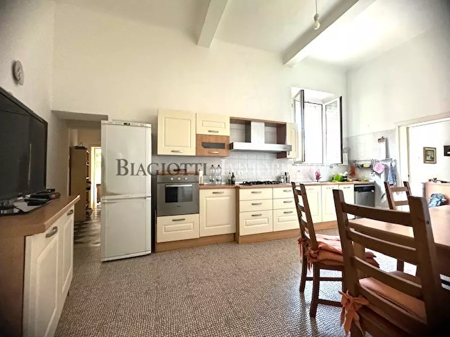 Immagine 37 di Casa semindipendente in vendita  a Livorno