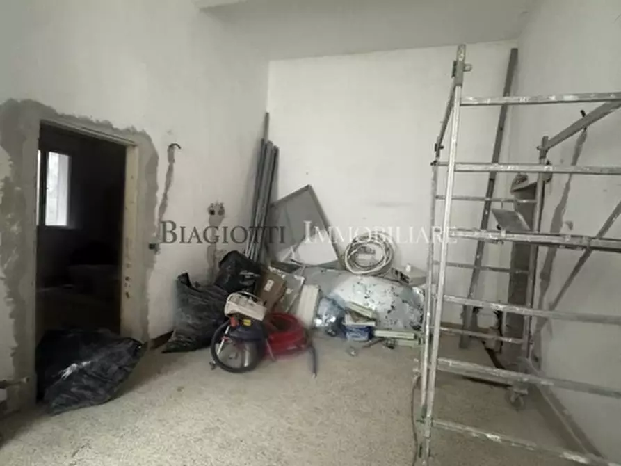 Immagine 7 di Trilocale in vendita  a Livorno