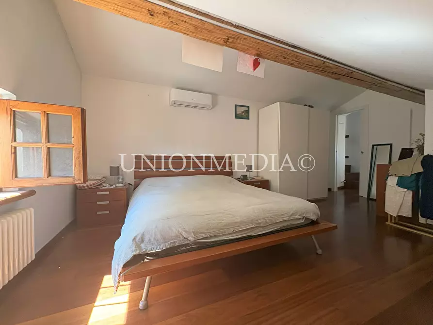 Immagine 24 di Villa in vendita  in Viale Vittorio Alfieri a Fosdinovo