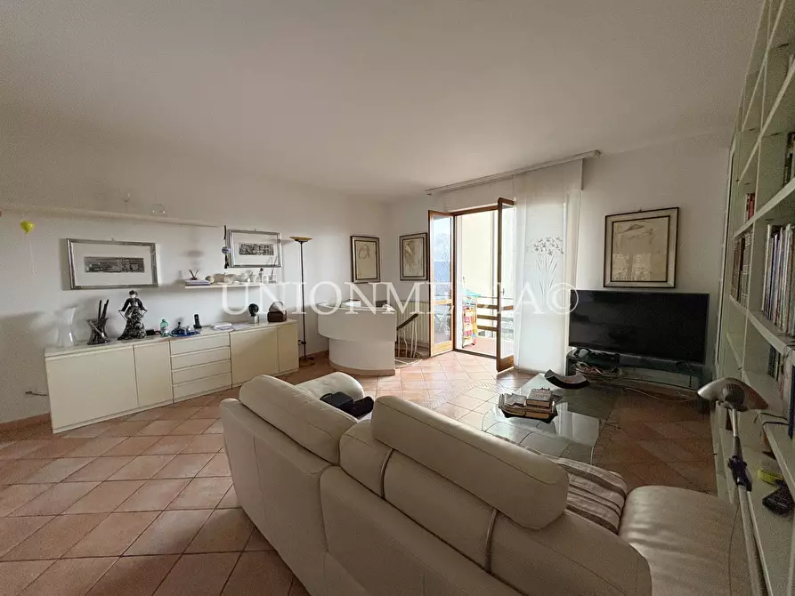 Immagine 5 di Appartamento in vendita  in Via Nazionale a Aulla