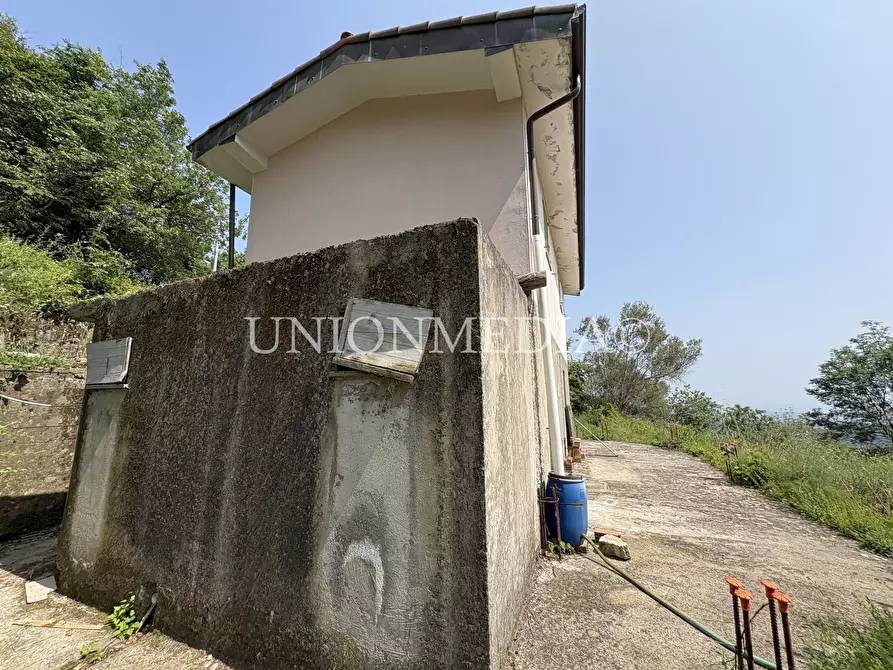 Immagine 15 di Rustico / casale in vendita  in via carignano a Fosdinovo