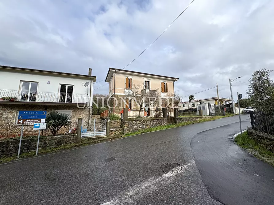 Immagine 29 di Villa in vendita  in Strada Provinciale 28 24 a Ameglia