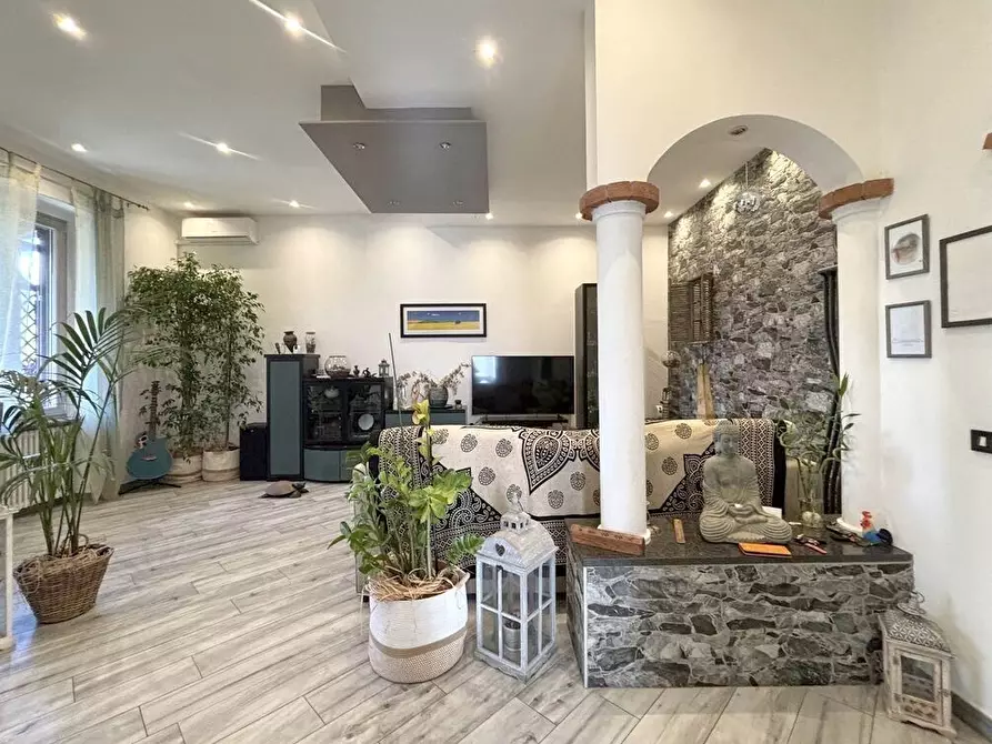 Immagine 3 di Casa bifamiliare in vendita  in Via Nave 4 a Sarzana