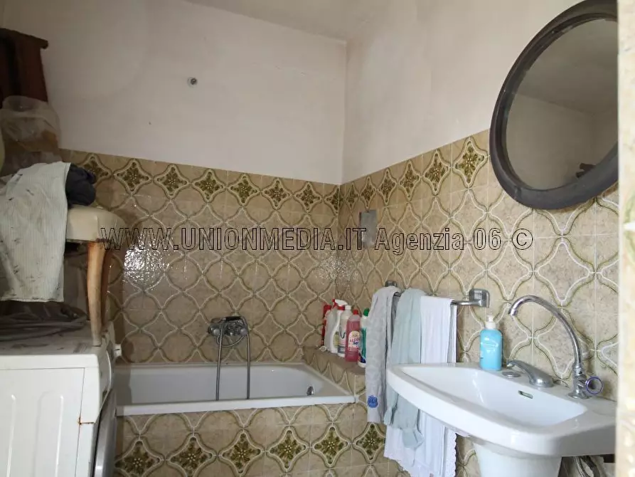 Immagine 8 di Casa indipendente in vendita  a Vezzano Ligure