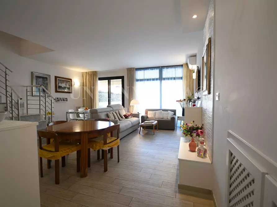 Immagine 2 di Casa semindipendente in vendita  in SP30 213 a Ameglia