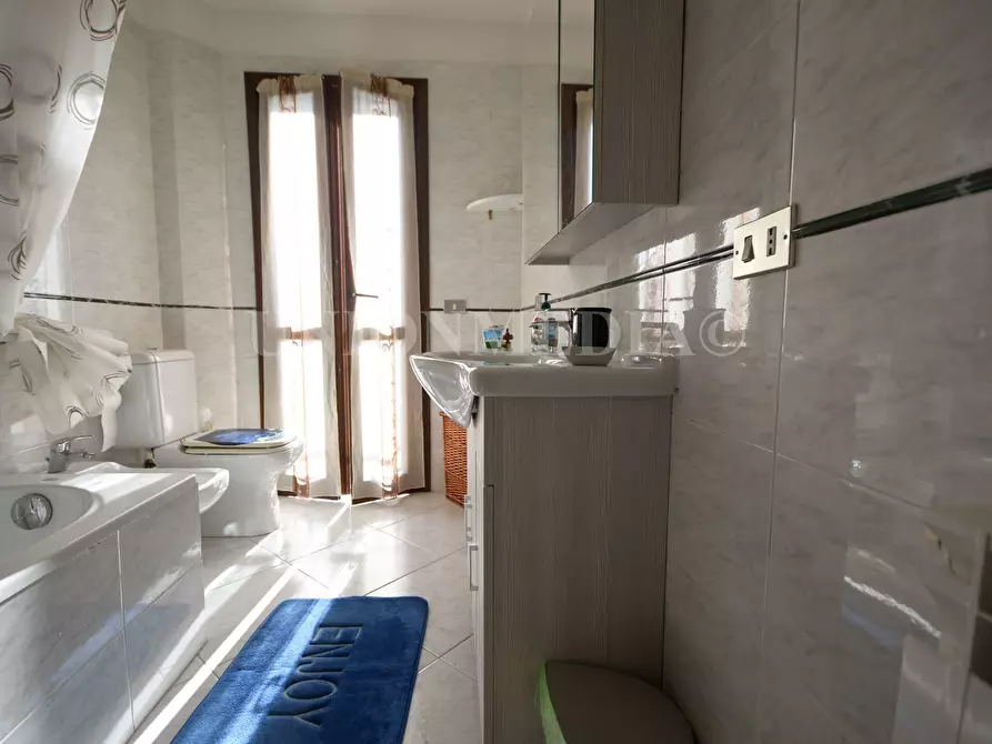 Immagine 12 di Appartamento in vendita  in Via Castiglioni a Santo Stefano Di Magra