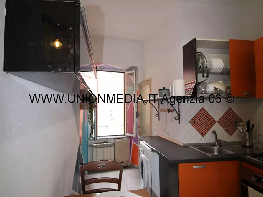 Immagine 13 di Appartamento in vendita  a Lerici