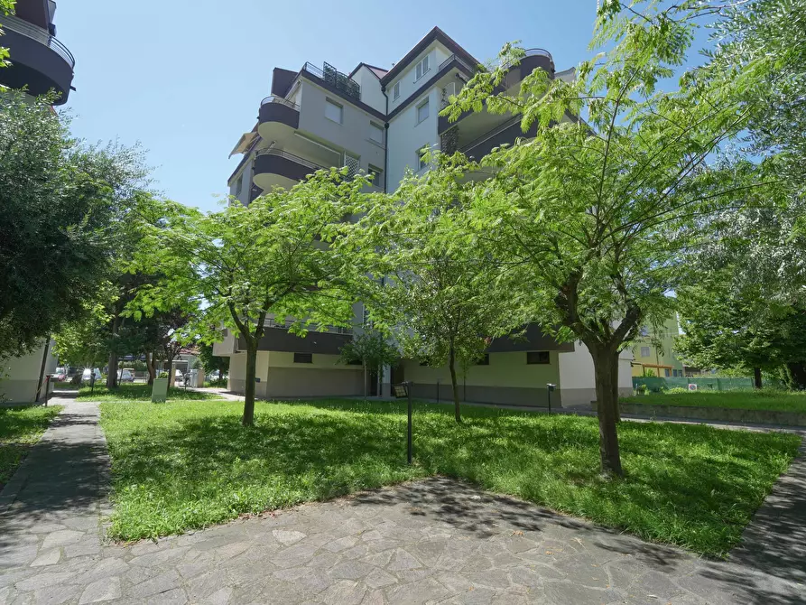 Immagine 1 di Trilocale in vendita  in Via Raffaele Marvelli 9 a Rimini