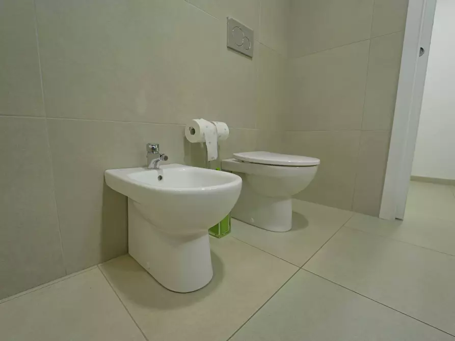 Immagine 19 di Loft/Open space in vendita  a Cervia