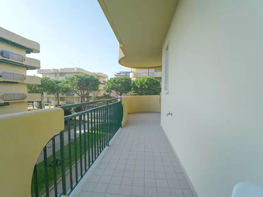 Immagine 15 di Trilocale in vendita  in Via Montello a Cesenatico