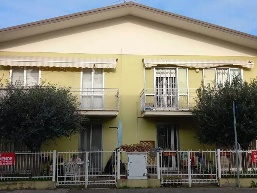 Immagine 1 di Casa indipendente in vendita  in Via Giuseppe Piazzi 10 a Rimini