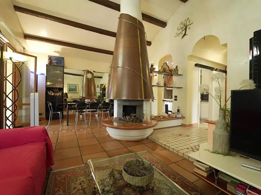 Immagine 5 di Villa in vendita  in Via Laerte Rolfini a Rimini