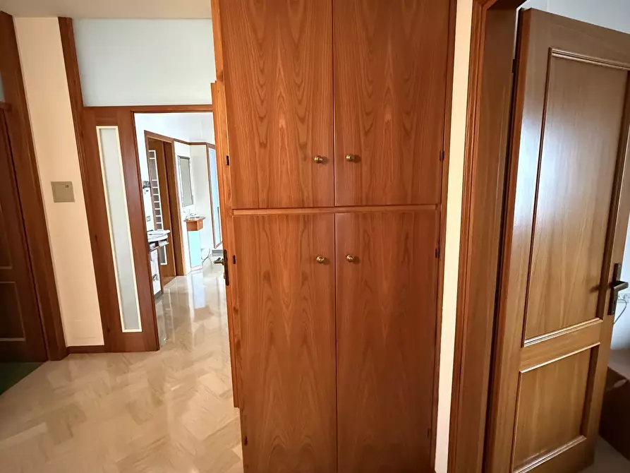 Immagine 38 di Pentalocale in vendita  in Via Busca 115 a Santarcangelo Di Romagna