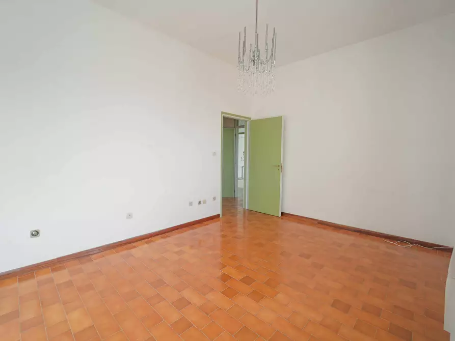 Immagine 13 di Quadrilocale in vendita  in Via Giovanni Ruffini 9 a Rimini
