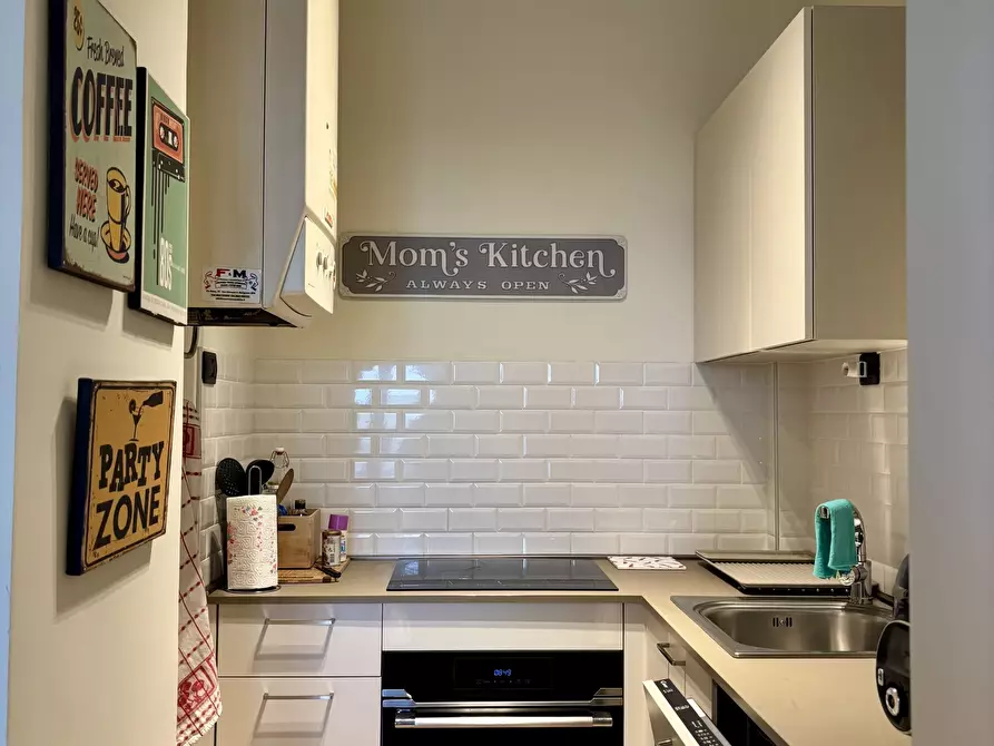 Immagine 6 di Quadrilocale in vendita  in Viale D'Annunzio 183/a a Riccione