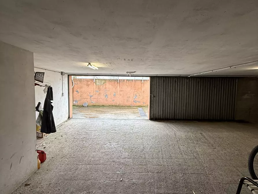 Immagine 63 di Pentalocale in vendita  in Via Busca 115 a Santarcangelo Di Romagna