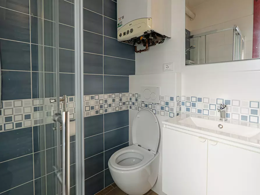 Immagine 24 di Bilocale in vendita  in Via Leptis Magna 2 a Rimini