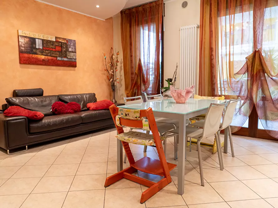 Immagine 3 di Trilocale in vendita  in Via Pennabilli 3 a Rimini