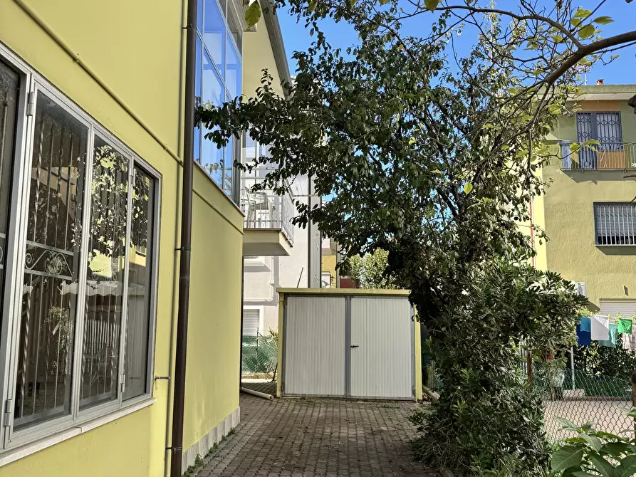 Immagine 18 di Bilocale in vendita  in Via Giuseppe Piazzi 10 a Rimini