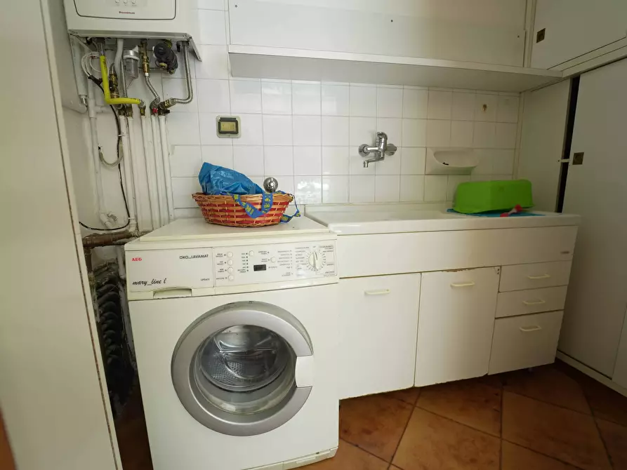 Immagine 26 di Quadrilocale in vendita  in Viale Dante 7 a Riccione