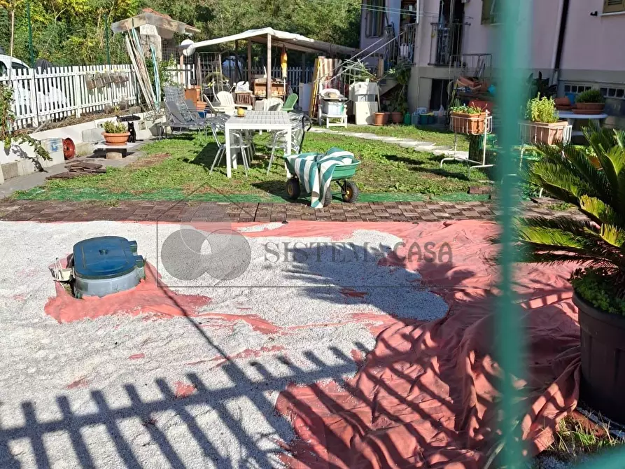 Immagine 26 di Porzione di casa in vendita  a Follo