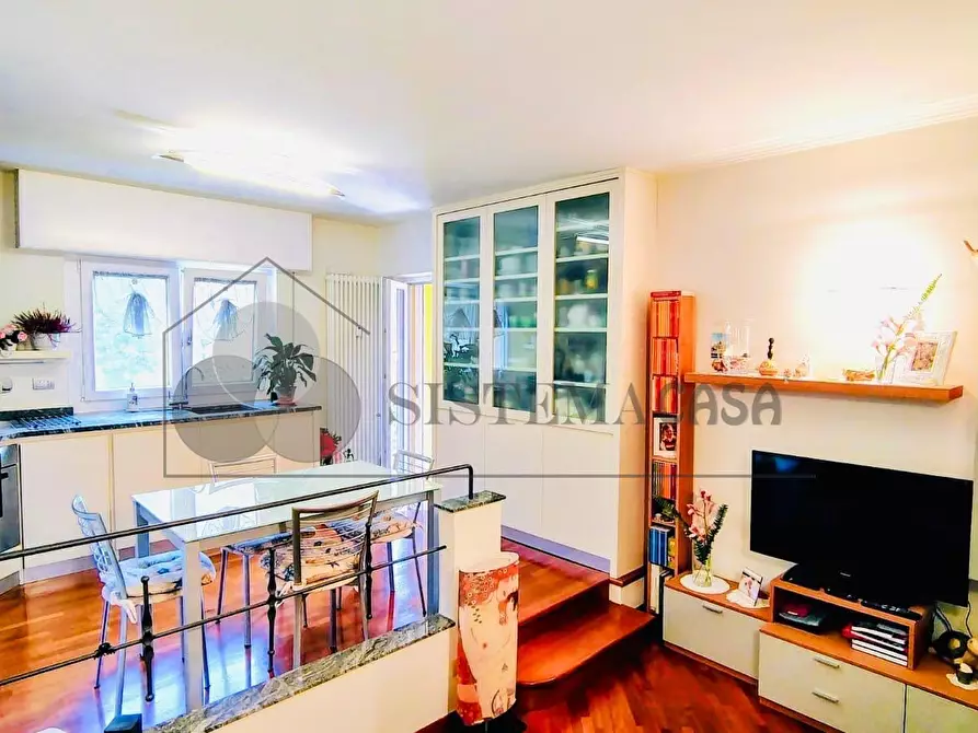 Immagine 1 di Quadrilocale in vendita  in Piazzale Europa 37 a Recco