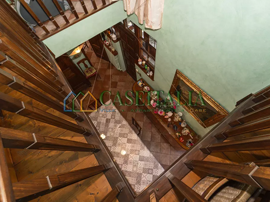 Immagine 25 di Villa in vendita  in Piazza Stazione 2 a Rosta