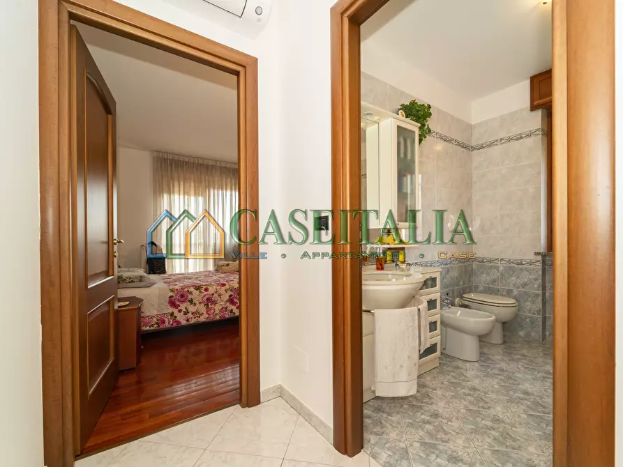 Immagine 16 di Quadrilocale in vendita  in Corso Carlo e Nello Rosselli 180 a Torino