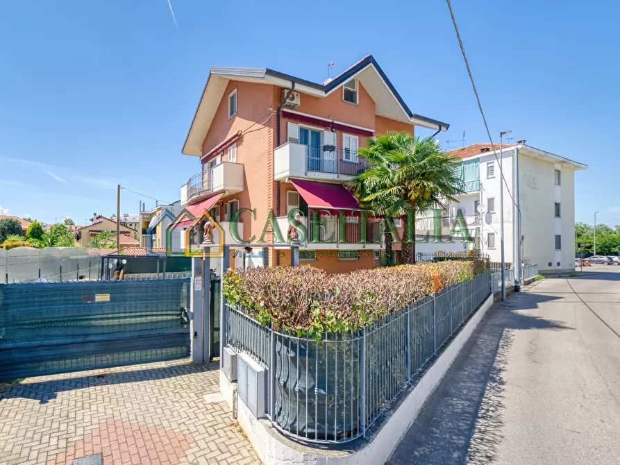 Immagine 4 di Casa bifamiliare in vendita  in Via Fratelli Cervi 19 a Nichelino