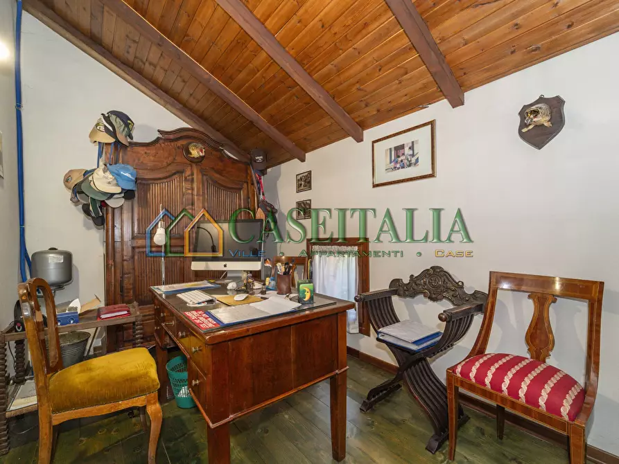 Immagine 29 di Villa in vendita  in Piazza Stazione 2 a Rosta