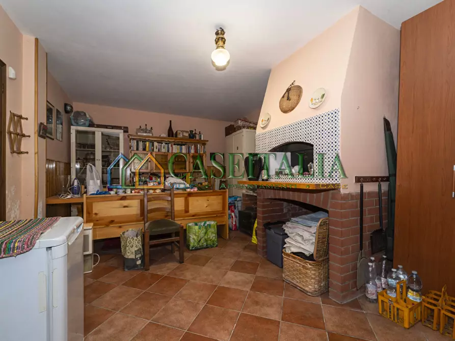 Immagine 33 di Villa in vendita  in Piazza Stazione 2 a Rosta