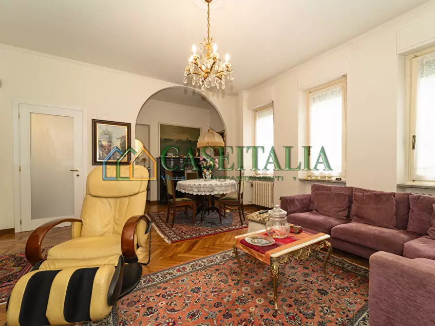 Immagine 11 di Pentalocale in vendita  in Via Ulzio 9 a Rivoli