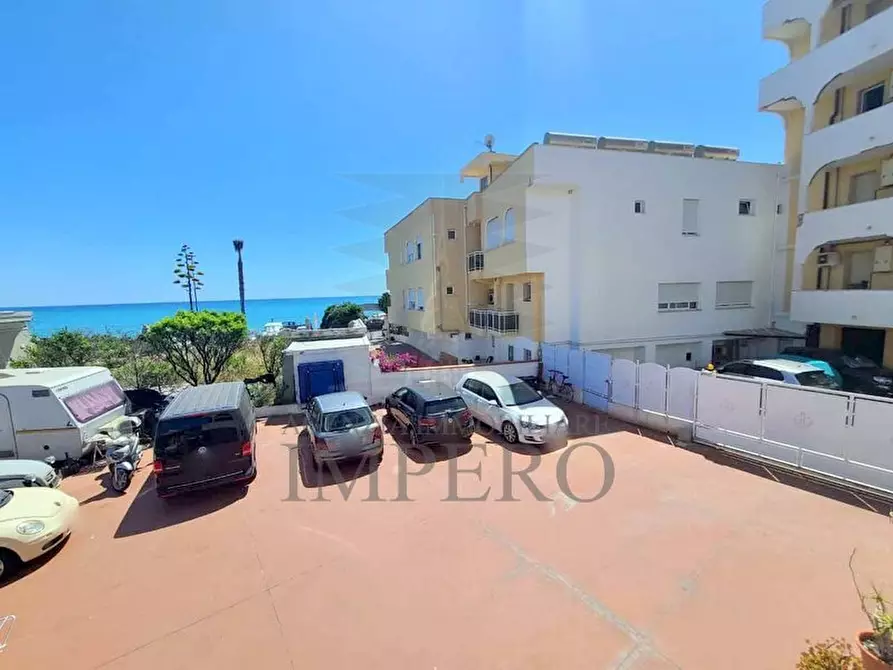 Immagine 3 di Bilocale in vendita  in Passaggio Trento Trieste a Ventimiglia