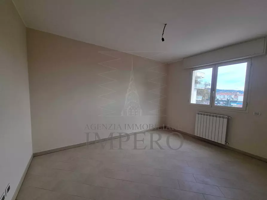 Immagine 7 di Bilocale in vendita  in passeggiata trento trieste 39 a Ventimiglia