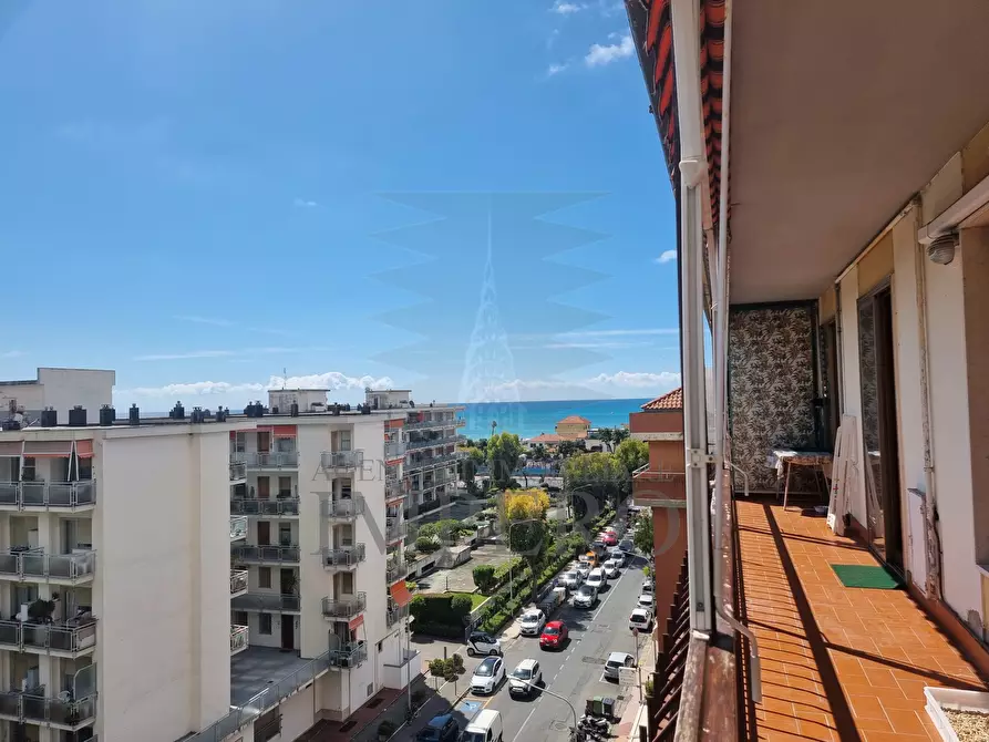 Immagine 25 di Quadrilocale in vendita  in Via Cornelio Tacito 2 a Ventimiglia