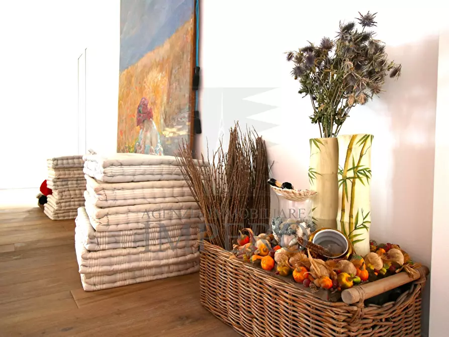 Immagine 11 di Quadrilocale in vendita  in Via Aprosio 2 a Ventimiglia