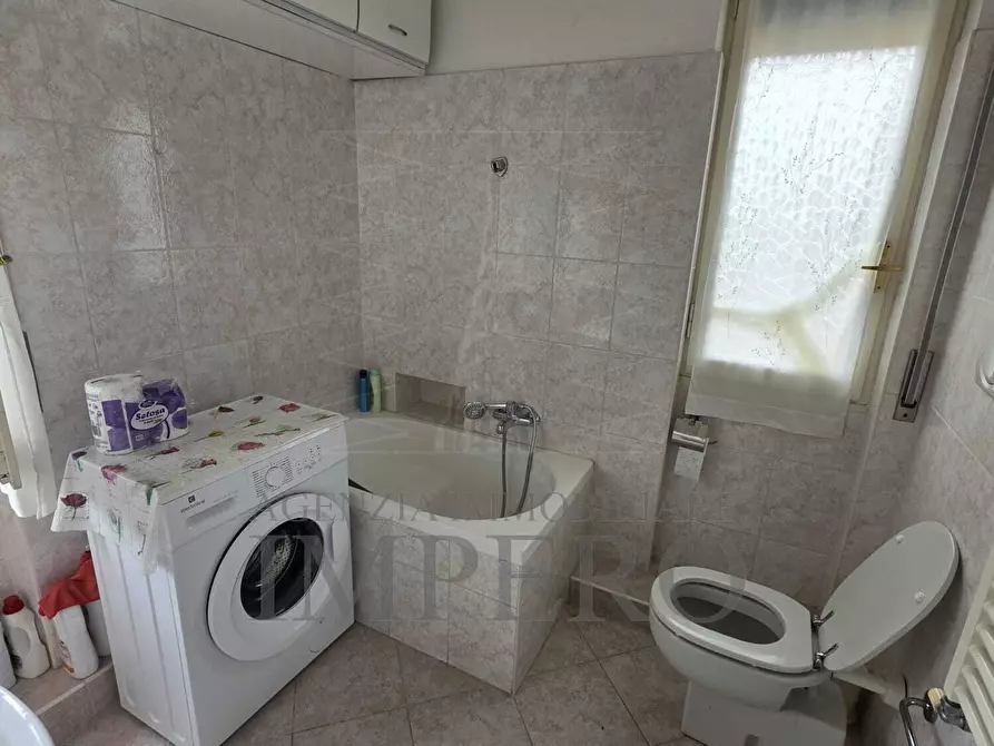 Immagine 7 di Trilocale in vendita  in Corso Limone Piemonte 122A a Ventimiglia