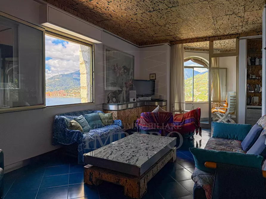 Immagine 10 di Pentalocale in vendita  in Corso Mentone 79 a Ventimiglia