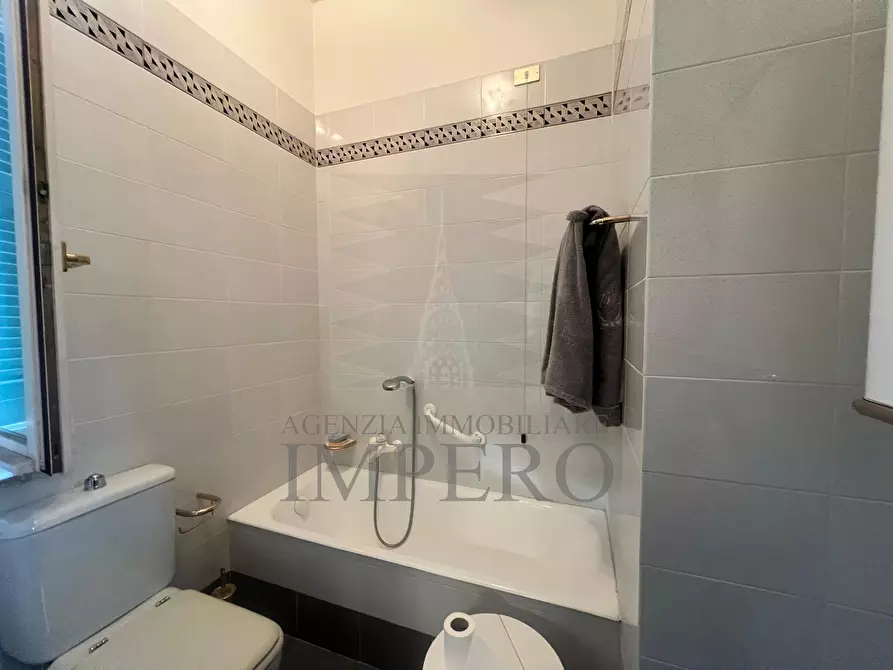 Immagine 20 di Bilocale in vendita  in Corso Italia 100 a Bordighera