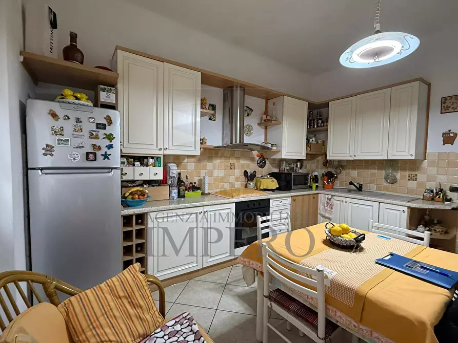 Immagine 1 di Quadrilocale in vendita  in Via Martiri della Liberta 9 a Ventimiglia