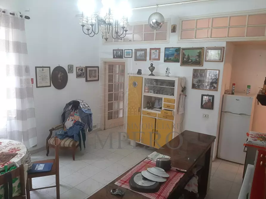 Immagine 2 di Trilocale in vendita  in Piazza Giuseppe Garibaldi a Camporosso