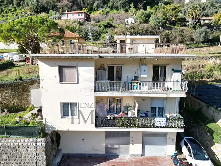 Immagine 1 di Trilocale in vendita  in via della resistenza 17 a Ventimiglia