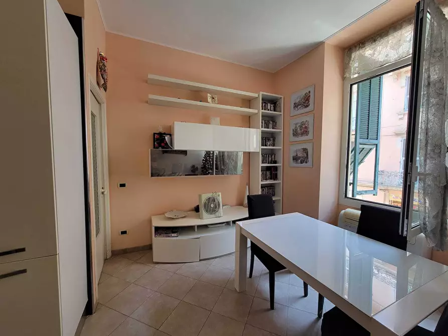 Immagine 4 di Trilocale in vendita  in Via Metella 1 a Ventimiglia