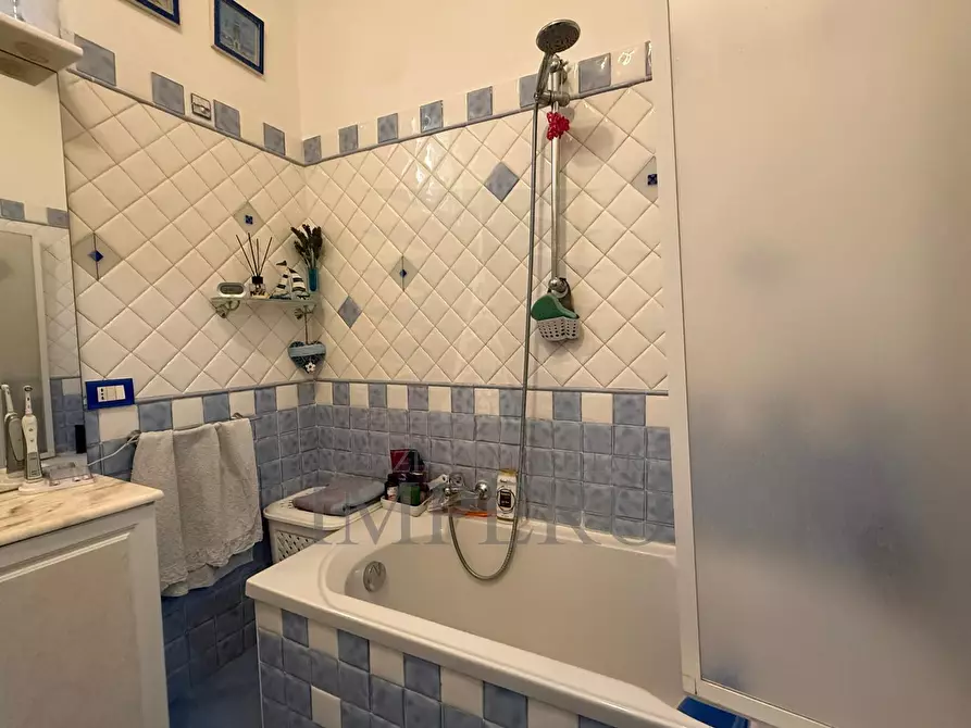 Immagine 24 di Quadrilocale in vendita  in Via Martiri della Liberta 9 a Ventimiglia