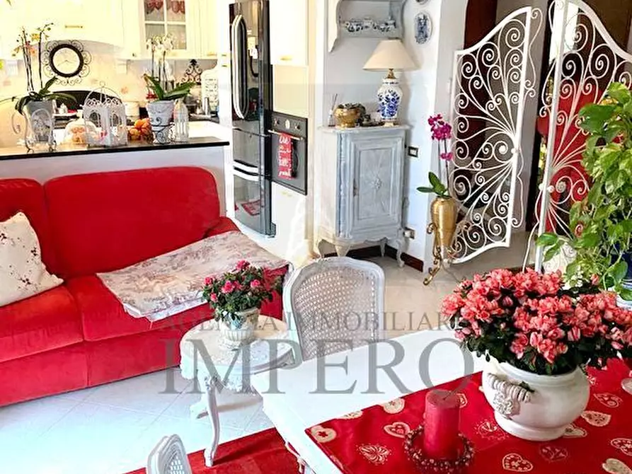 Immagine 19 di Quadrilocale in vendita  in Via Eugenio Montale a Ventimiglia