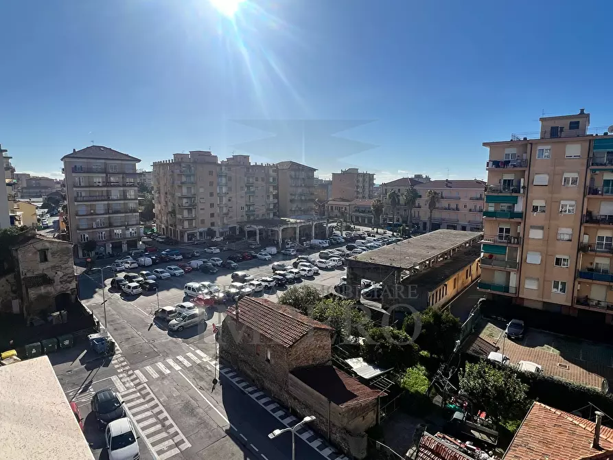 Immagine 19 di Quadrilocale in vendita  in Via S.Vincenzo 144 a Vallecrosia